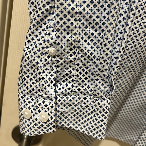 Men's Stylish Blue Patterned Shirt - Picture 4 of 5